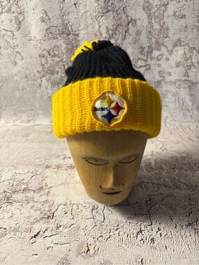 Pittsburgh Steelers Pom Pom Beanie